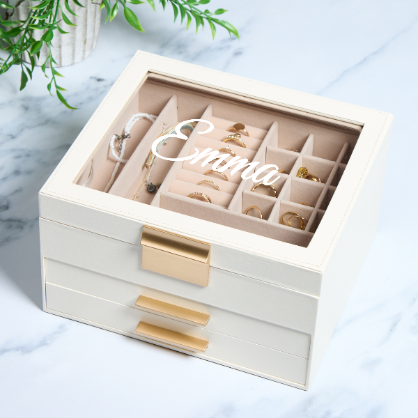 engraved jewelry box with name modern design gift for wife or girlfriend
personalized jewelry box open view showing compartments and custom name on top