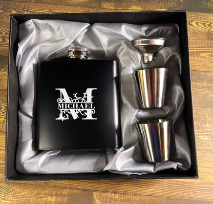 Personalized Black Flask Set, Retirement Gift, Best Man and Groomsmen Gift, Anniversary Gift, Bachelor Party, Gift for him, Grandpa gift